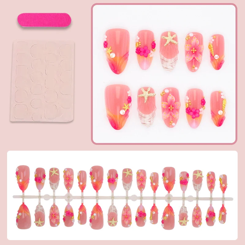 Kunstnagelset mit verspieltem maritimem Design Brehn