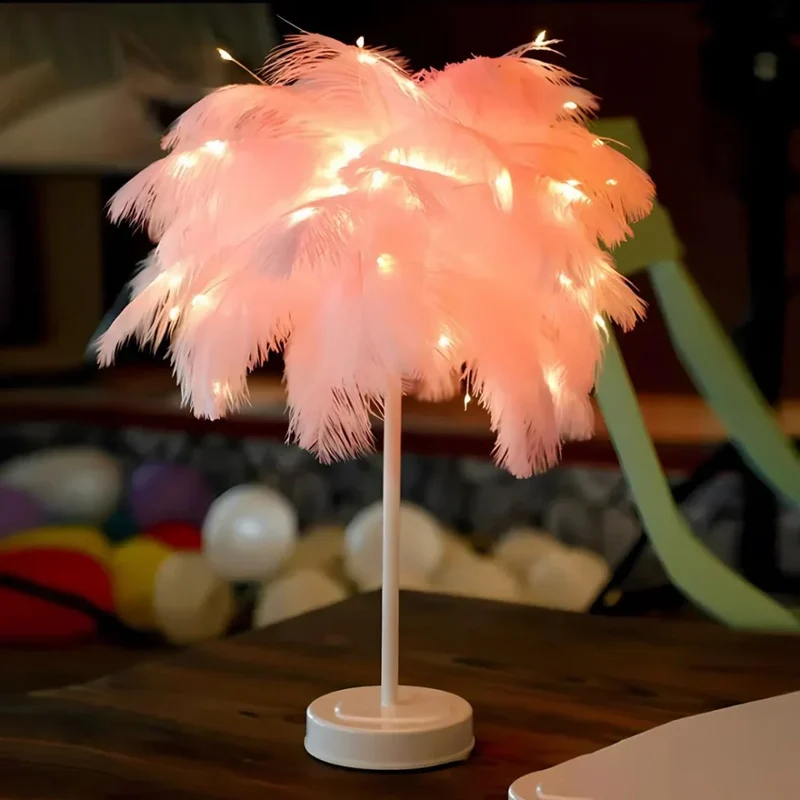 Atmosphärische Feder-Palmenlampe – LumaPalm | Skanto