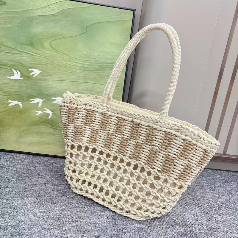 Geflochtene Strandtasche mit luftiger Netzstruktur Skanto