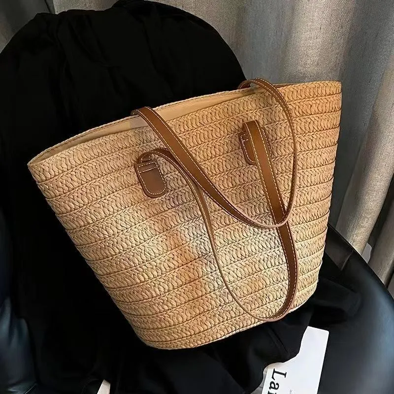 Elegante Handtasche aus edlem Stoff Skanto