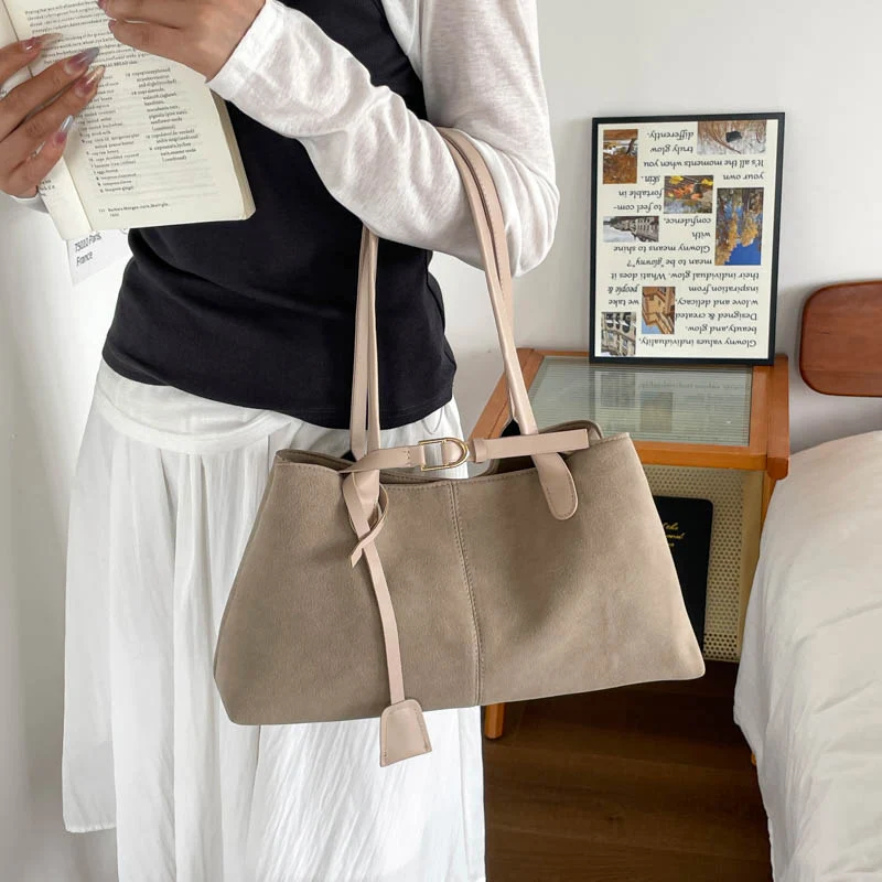Stilvolle Kunstwildleder-Handtasche