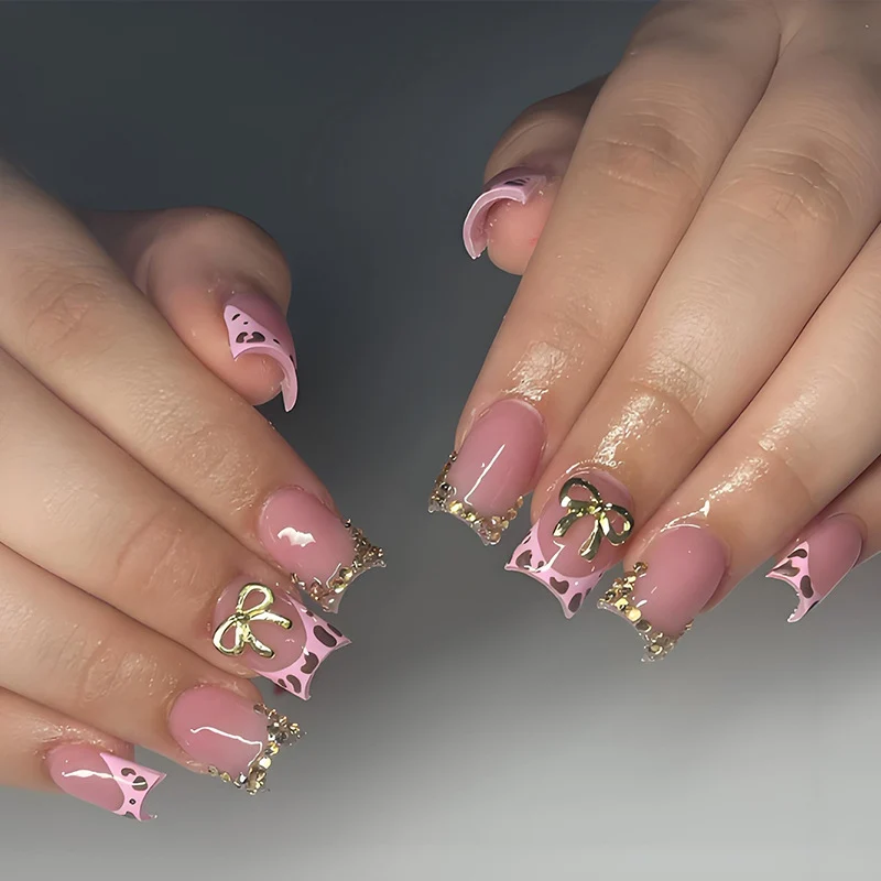 Kunstnagelset mit luxuriösen Filigran-Verzierungen Brehn
