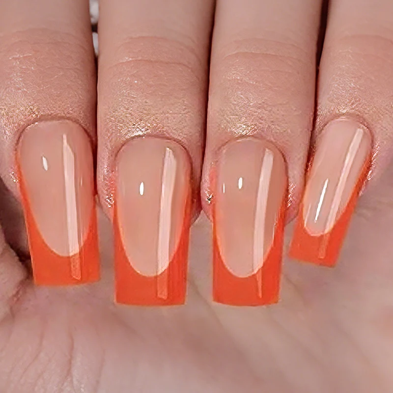 Kunstnagelset mit stilvollem Farbverlauf und eleganten Designs Brehn