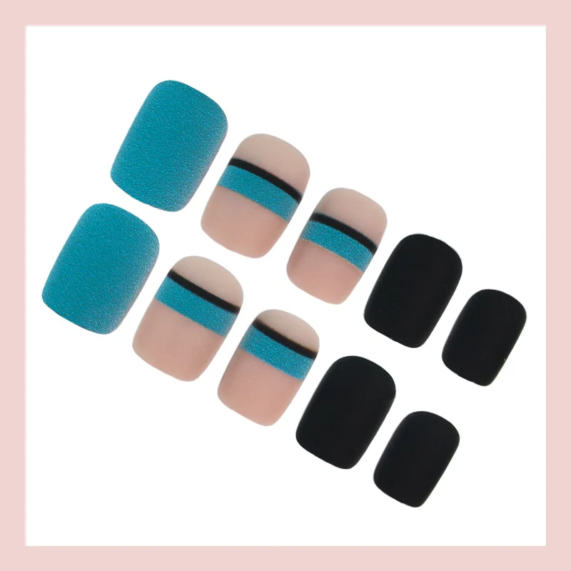 Kunstnagelset mit modernem, geometrischen Design Brehn