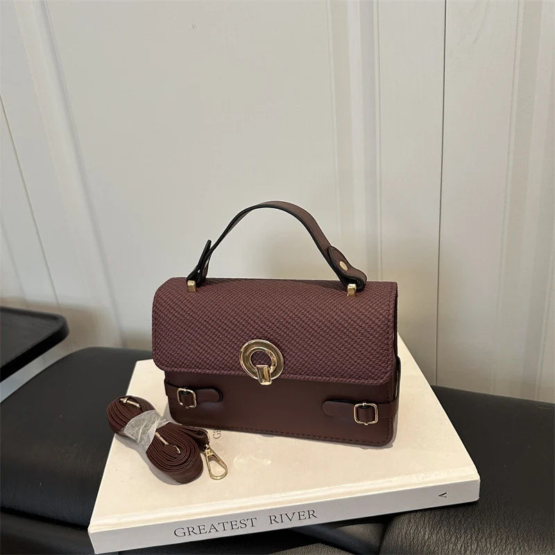 Strukturierte Handtasche