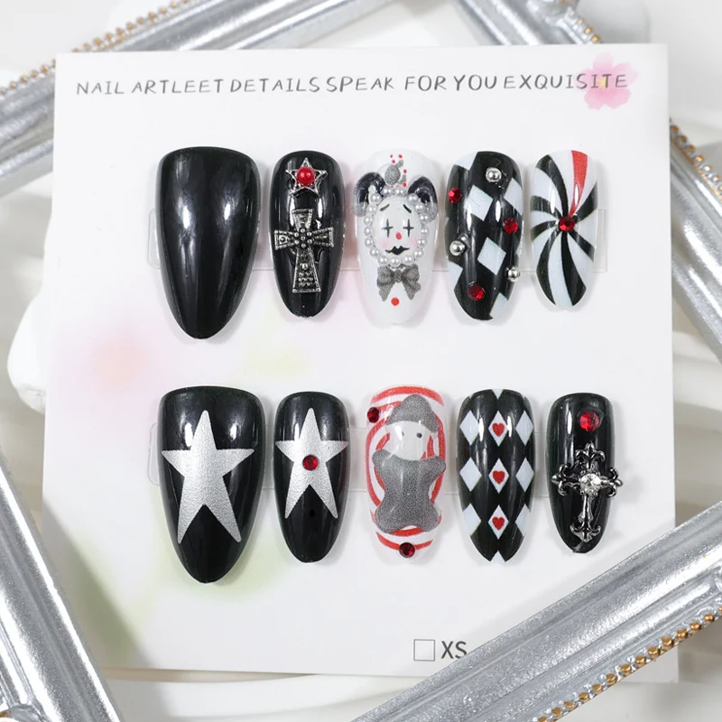 Kunstnagelset mit kreativen Halloween-Motiven und eleganten Akzenten Brehn