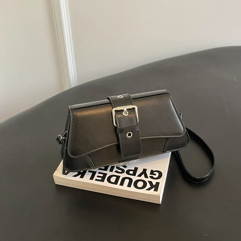 Elegante Handtasche mit Schnallenakzent