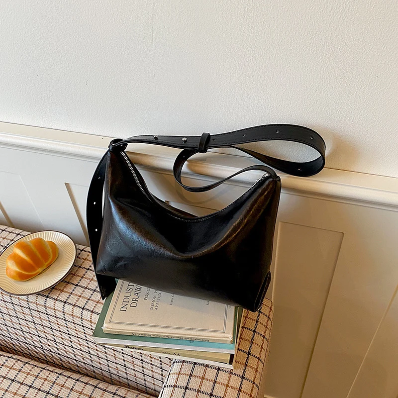 Stylisch Minimalistische Leder Schultertasche