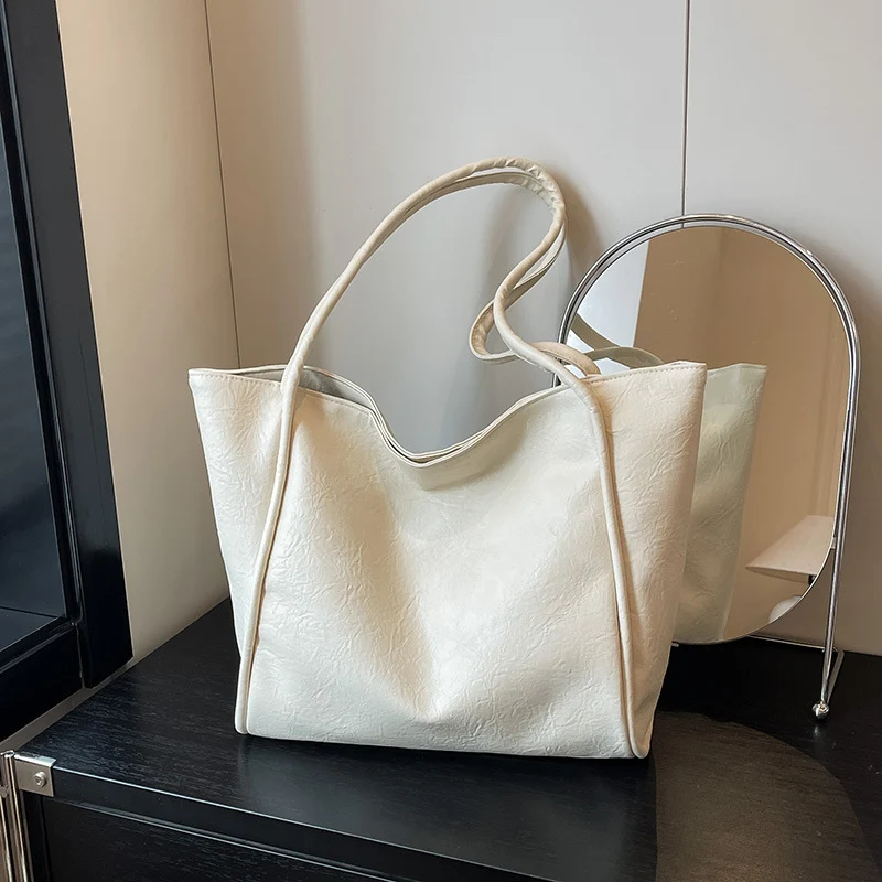 Stylische Vegane Leder-Handtasche
