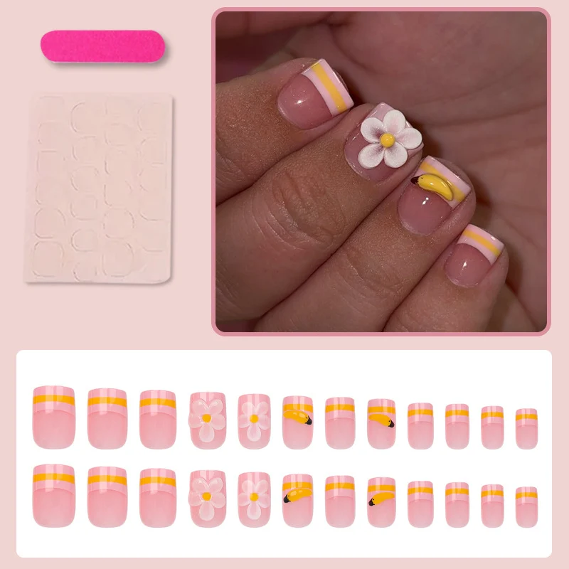 Kunstnagelset mit verspielten Blumen- und Fruchtmotiven Brehn