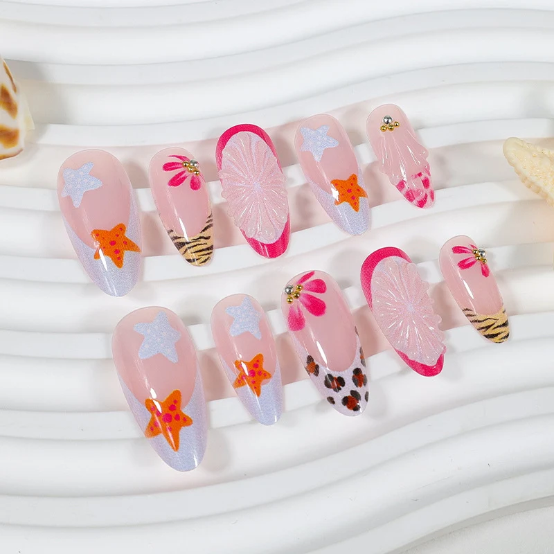 Kunstnagelset mit kreativen floralen und maritimen Designs Brehn