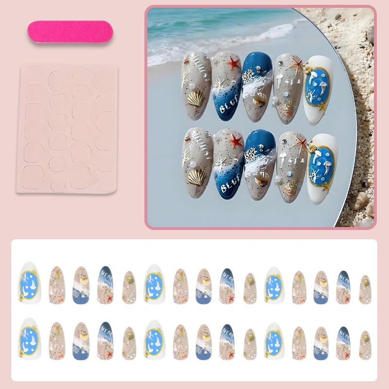Kunstnagelset mit maritimen Designs und eleganten Verzierungen Brehn