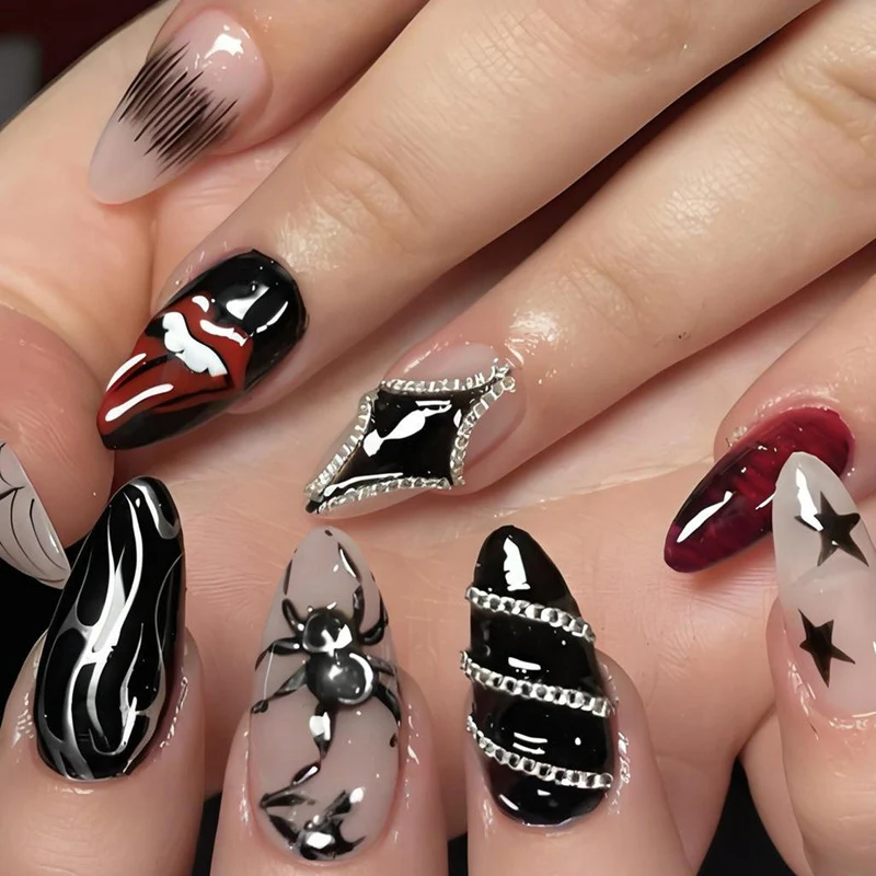 Kunstnagelset mit gruseligen Halloween-Motiven und 3D-Verzierungen Brehn
