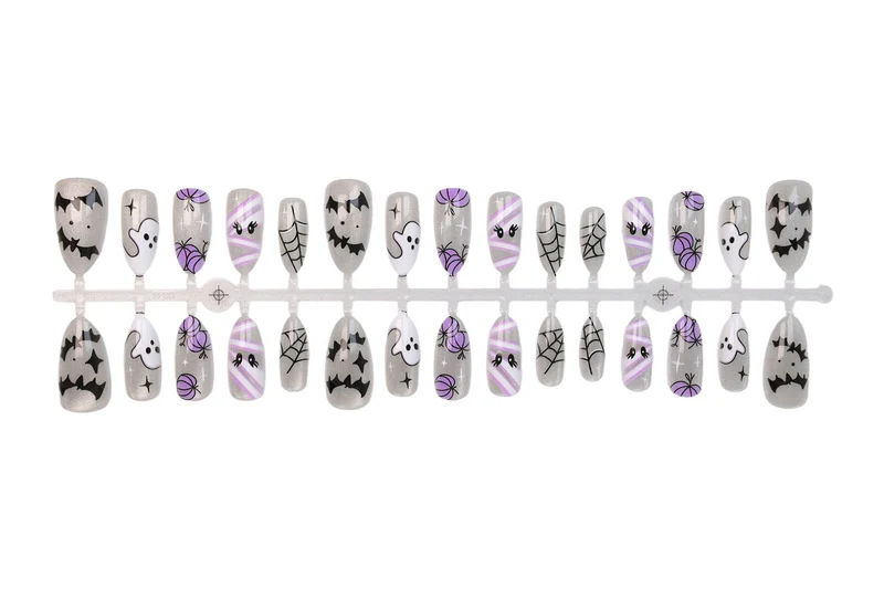 Kunstnagelset mit gruseligen Halloween-Motiven Brehn