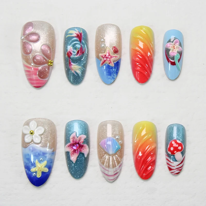 Kunstnagelset mit gruseligen Clown-Motiven und extravaganten Akzenten Brehn