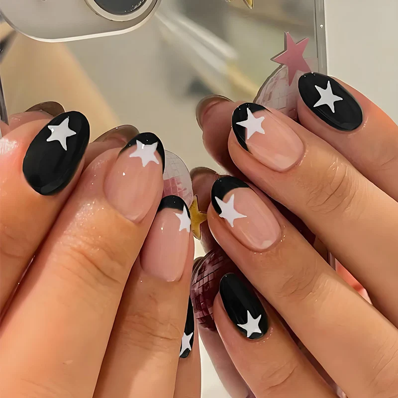 Kunstnagelset mit kreativem Sterne-Motiv Brehn
