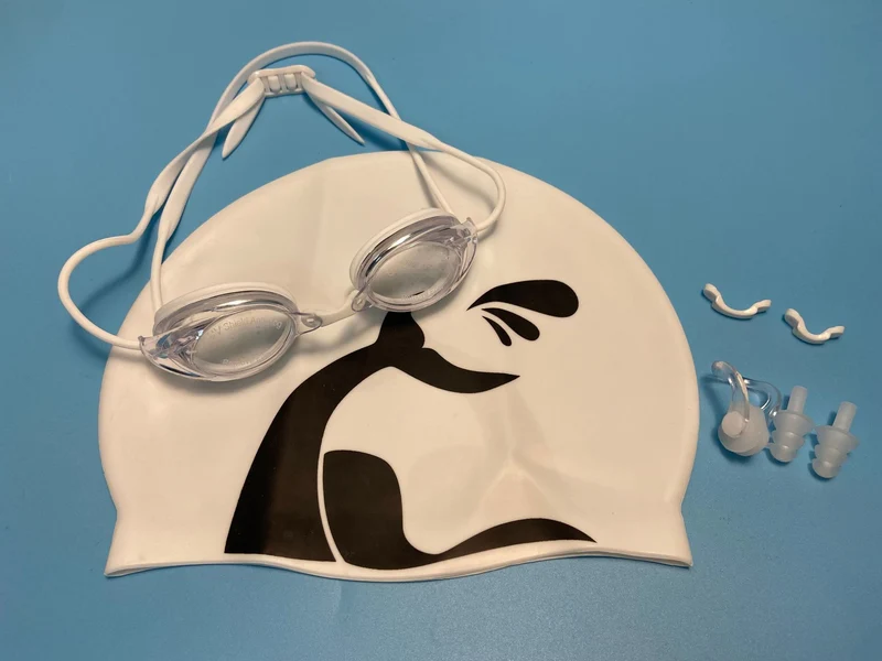 Schwimmbrille Skanto mit verstellbarem Kopfband und komfortablem Nasenpolster
