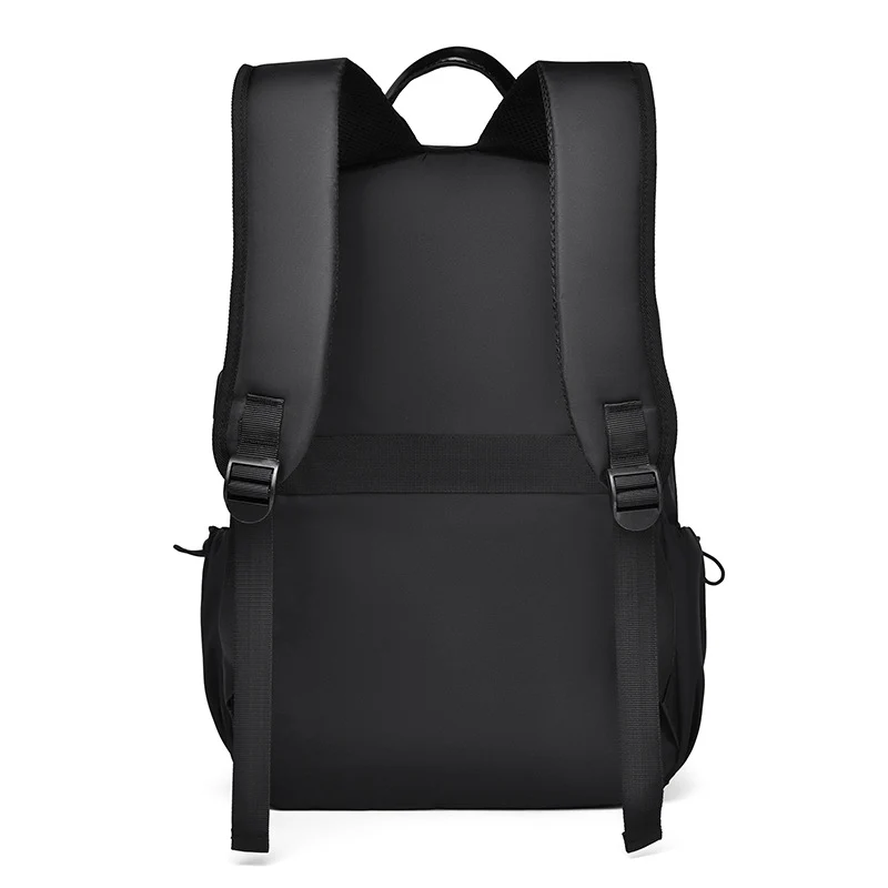 Technologiefreundlicher Slim Rucksack Karnz