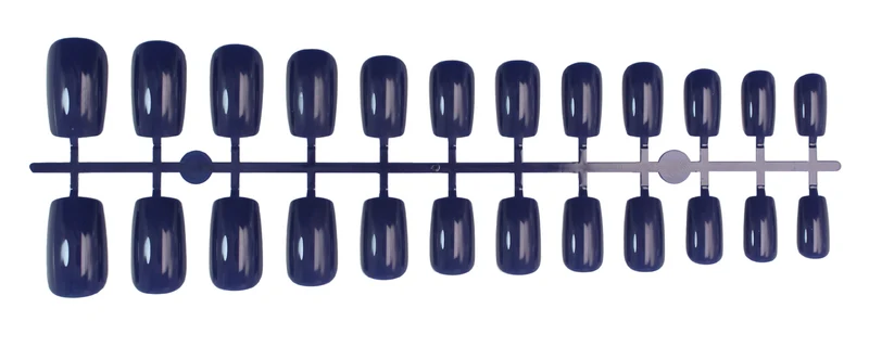 Kunstnagelset mit luxuriösem Hochglanz-Finish und eleganter Form Brehn
