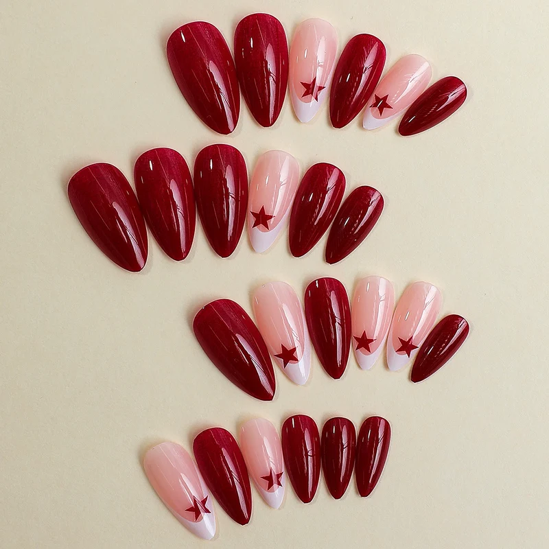 Kunstnagelset mit glamourösen Sternenmotiven Brehn