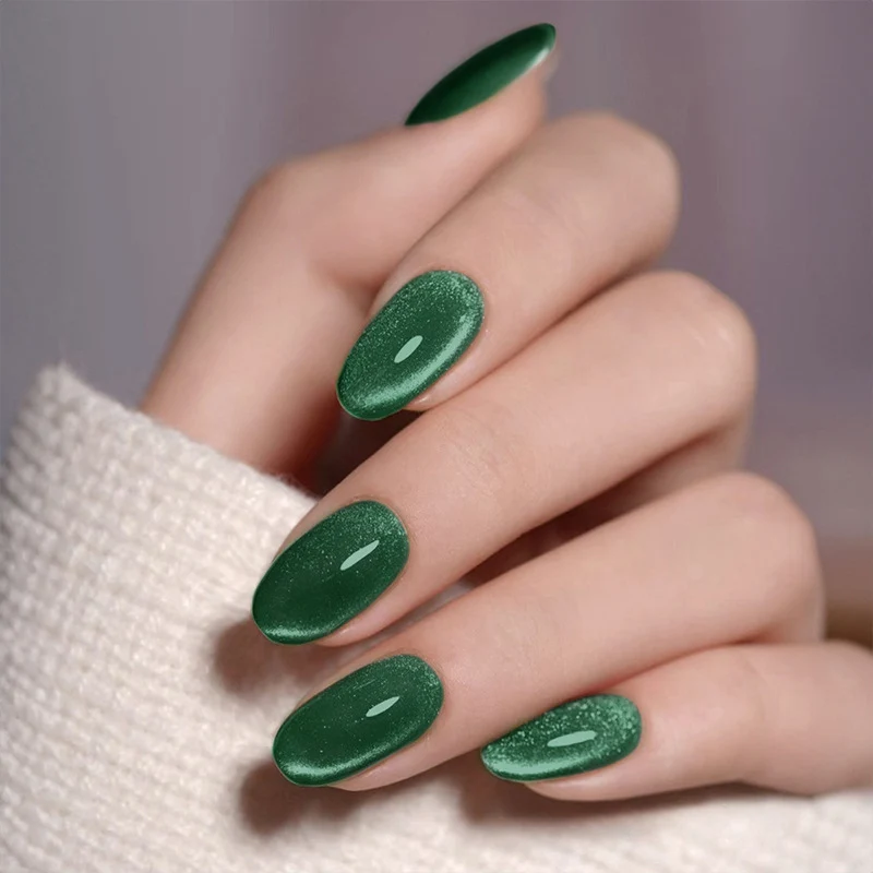 Kunstnagelset mit Glamourösen Schwarz-Glitzer-Akzenten Brehn