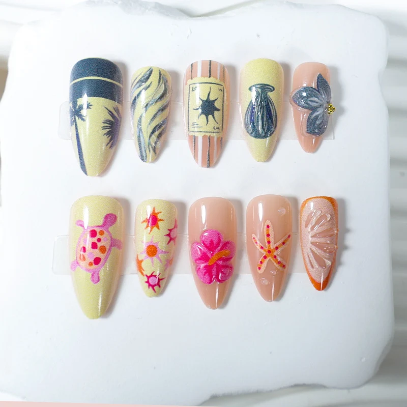 Kunstnagelset mit floralen und maritimen Motiven Brehn