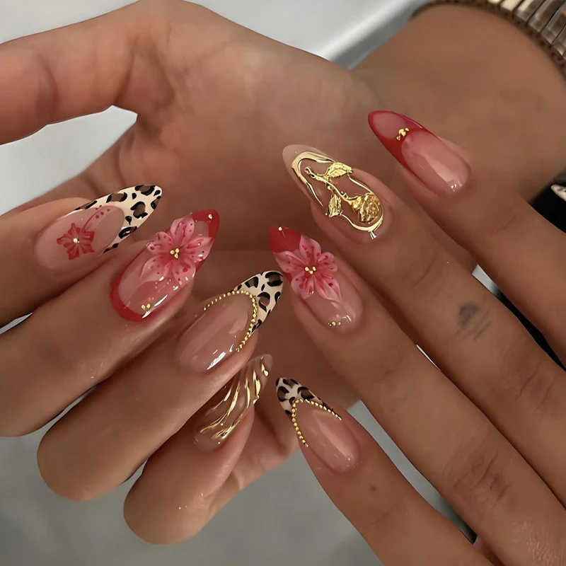 Kunstnagelset mit kreativen Tier- und Blumendesigns Brehn