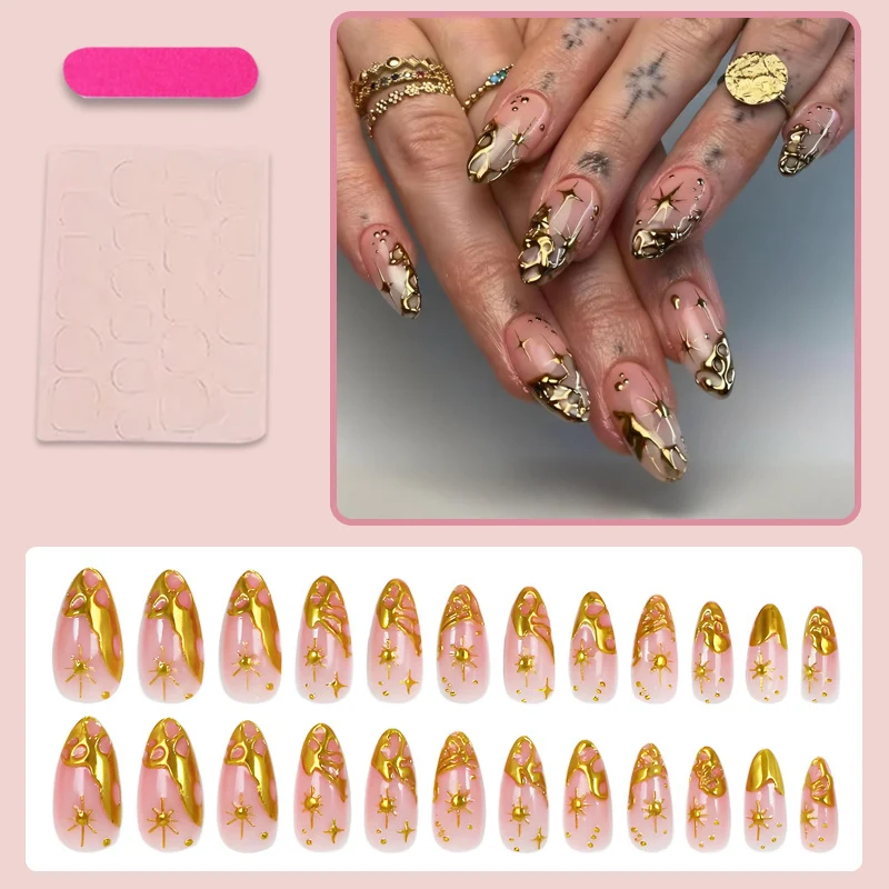 Kunstnagelset mit Glamourösen Goldakzenten und Eleganten Designs Brehn