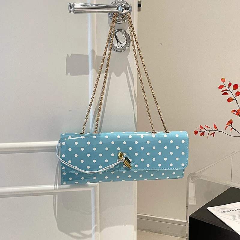 Chice patentierte Leder-Clutch