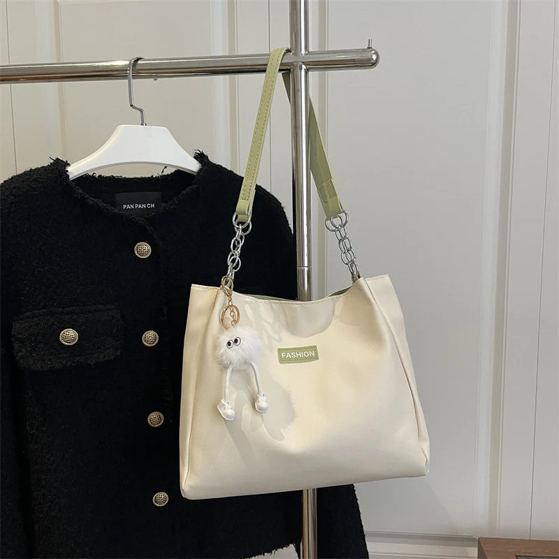 Schicke Minimalistische Handtasche