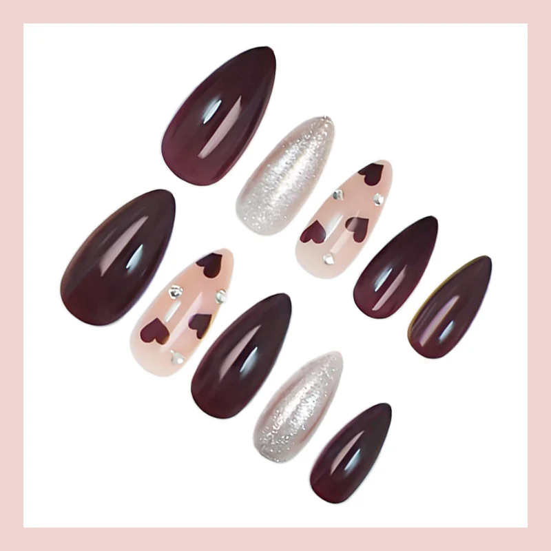 Kunstnagelset mit glamourösen Akzenten Brehn