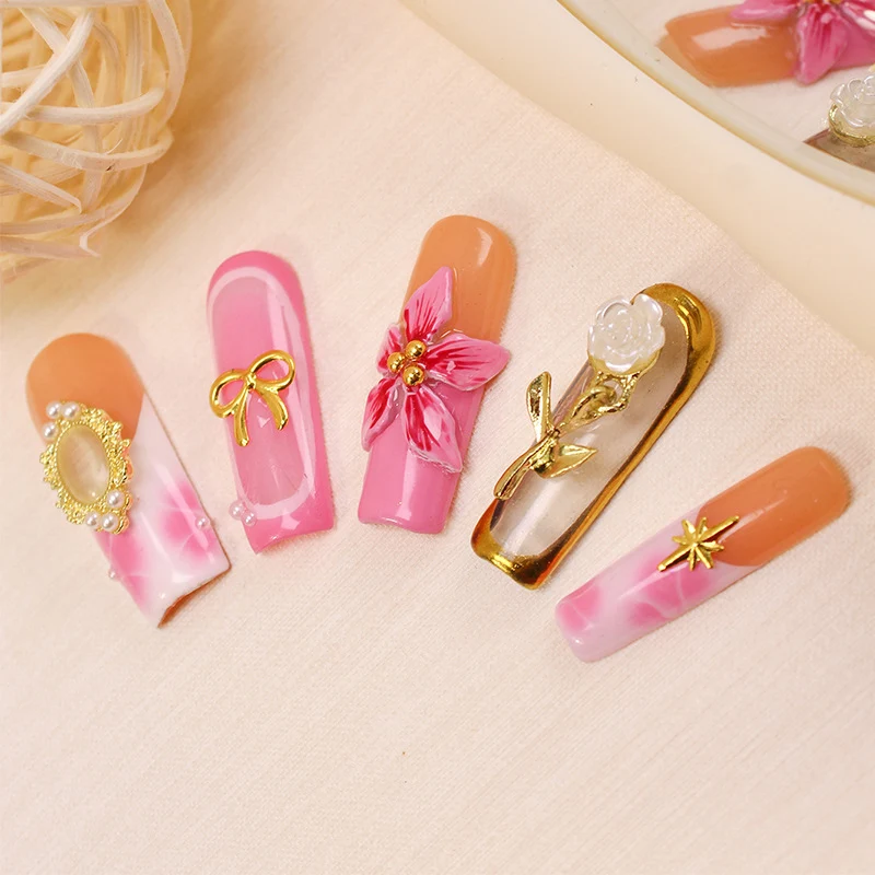 Kunstnagelset mit floralen Motiven Brehn