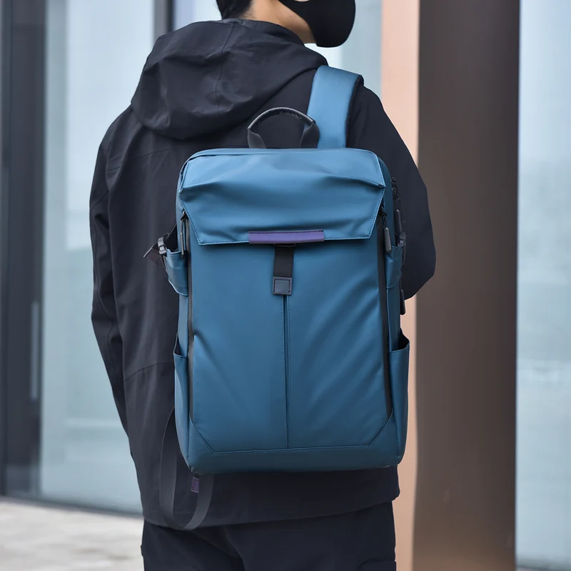 Moderner multifunktionaler Business-Rucksack Karnz