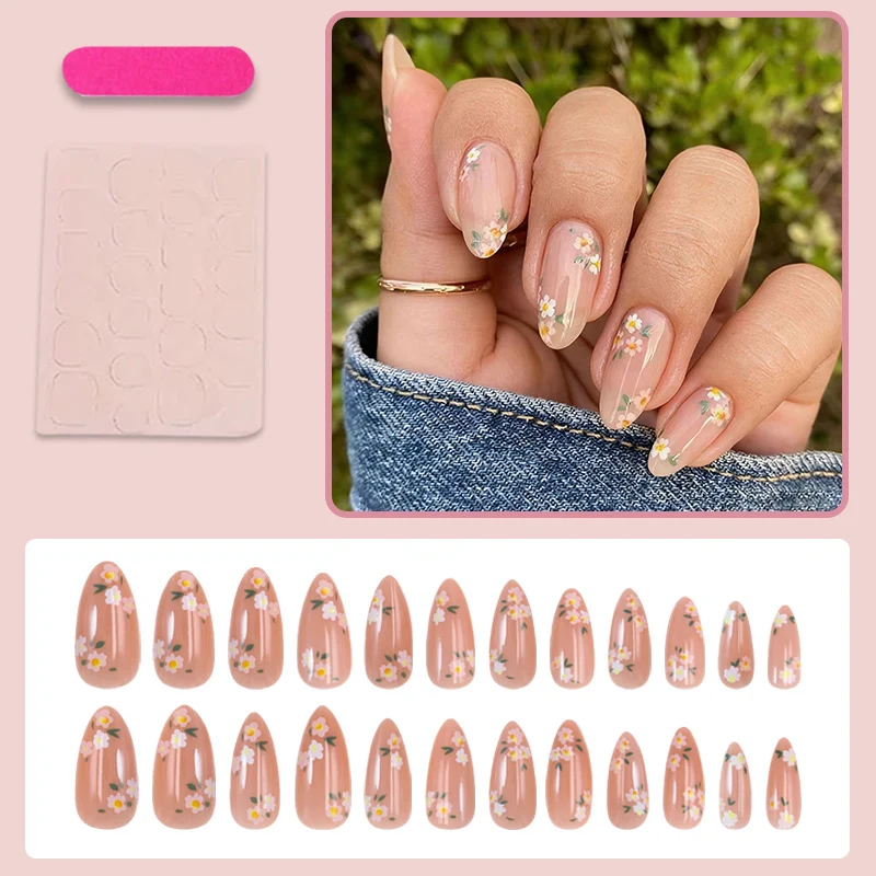 Kunstnagelset mit floralen Designs und natürlichem Look Brehn