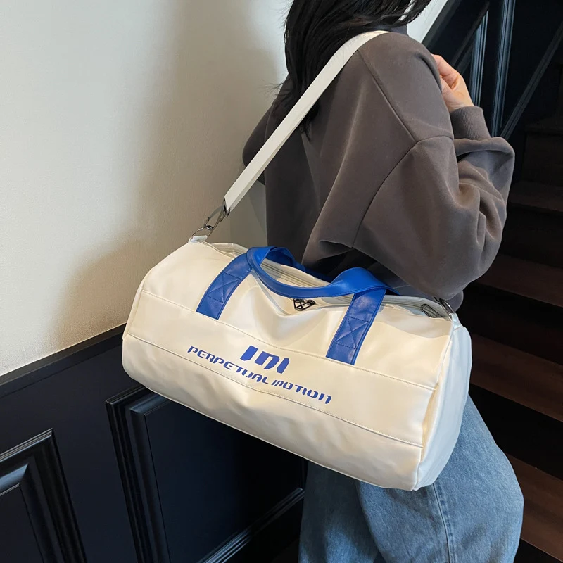 Damen Sport-Reisetasche mit vielseitigen Einsatzmöglichkeiten Skanto