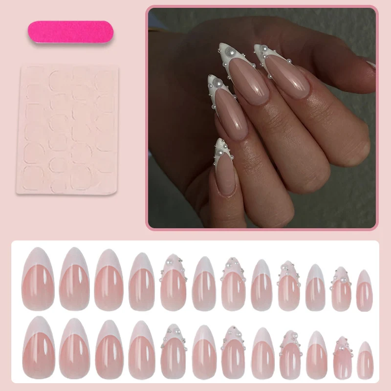 Kunstnagelset mit eleganten Perlen- und Spitzenverzierungen Brehn