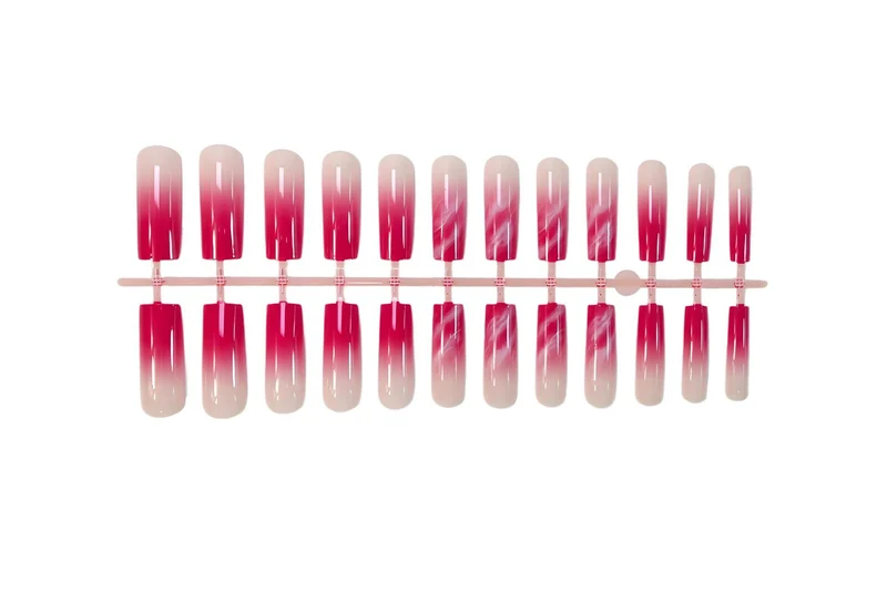 Kunstnagelset mit eleganten Ombre- und Glitzerakzenten Brehn