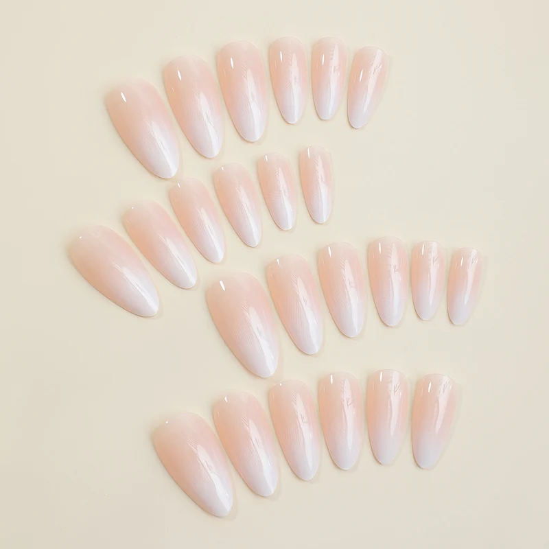 Kunstnagelset mit eleganten Spitzen und problemloser Anbringung Brehn