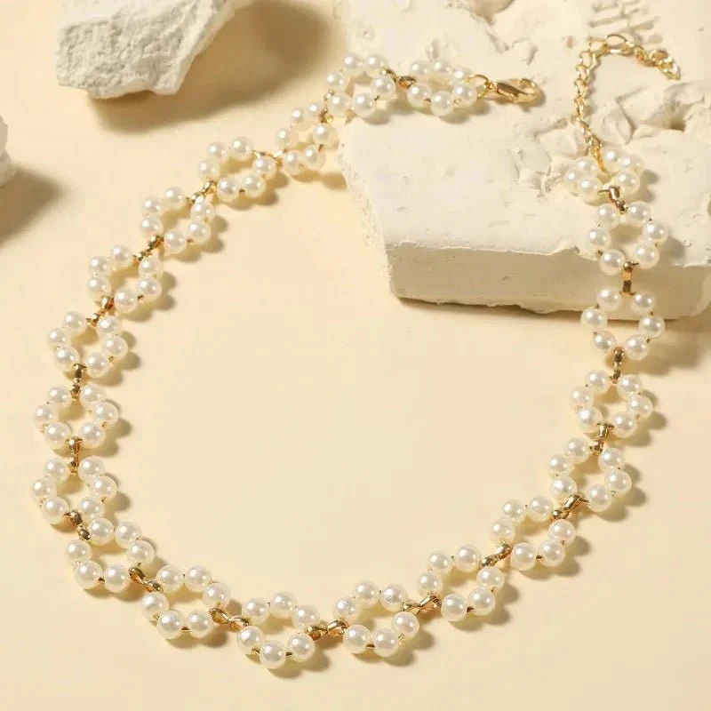 Skanto | Perlen-Gänseblümchen-Choker-Halskette