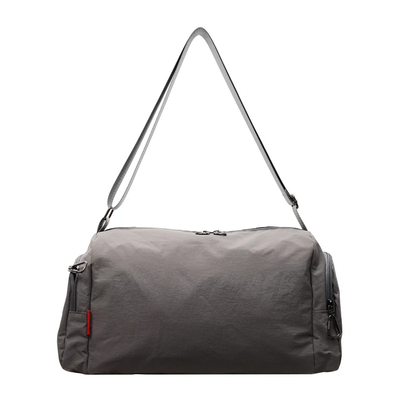 Sportliche Reisetasche für Damen mit mehreren Fächern Skanto
