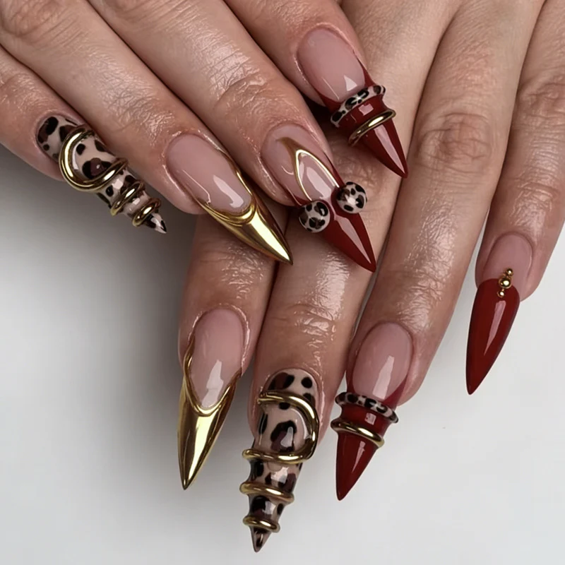Kunstnagelset mit elegantem Leoparden- und Glitzerakzenten Brehn
