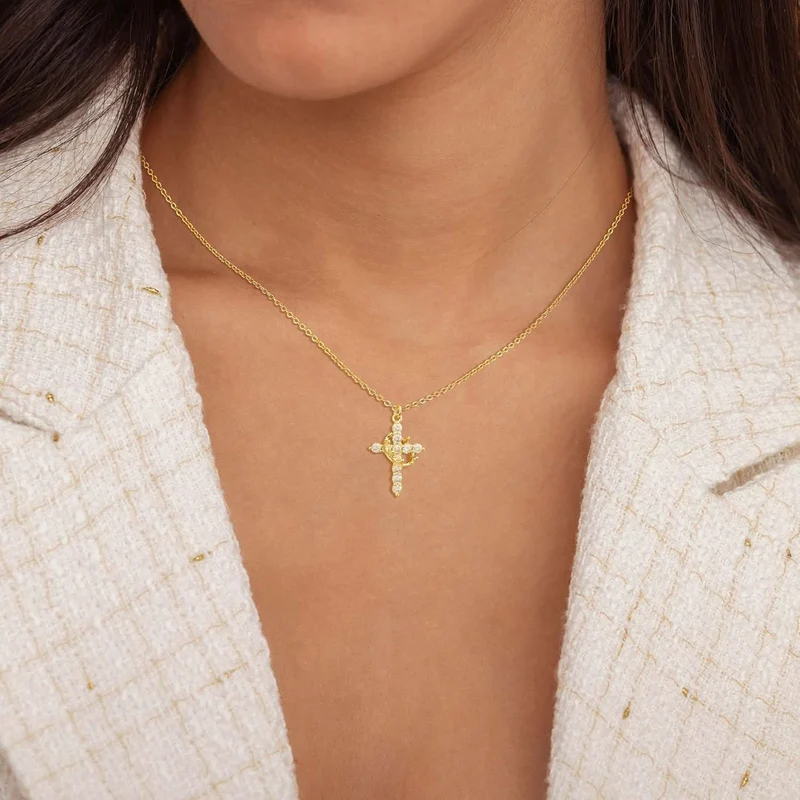 Skanto | Elegante 18K Gold Zirkonia Halskette