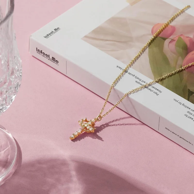 Skanto | Elegante 18K Gold Zirkonia Halskette