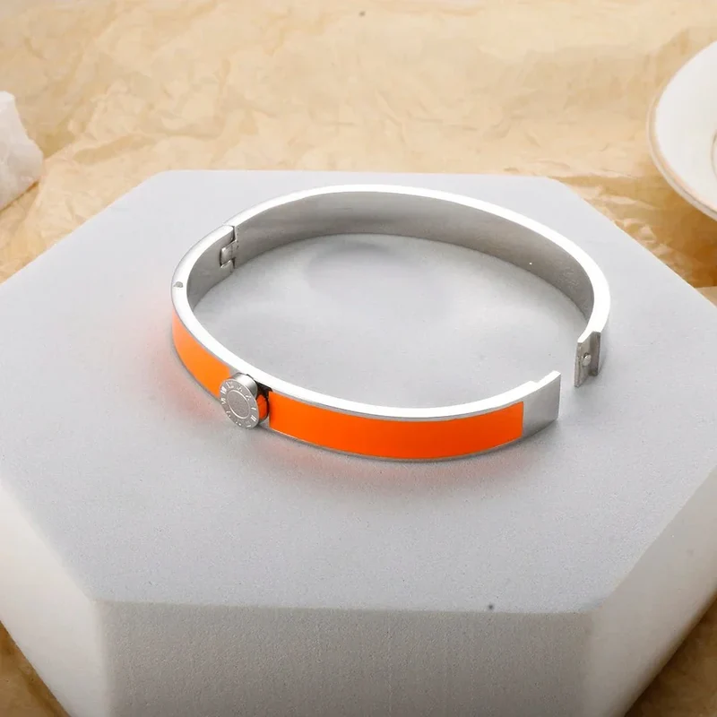 Skanto | Klassische Armbänder und Ringe mit römischen Ziffern