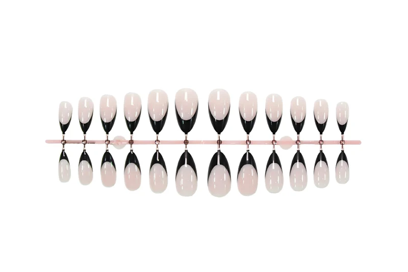 Kunstnagel Set mit eleganten French-Spitzen Brehn