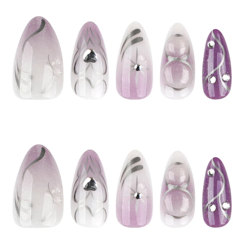 Kunstnagelset mit eleganten Blumen- und Glitzerakzenten Brehn