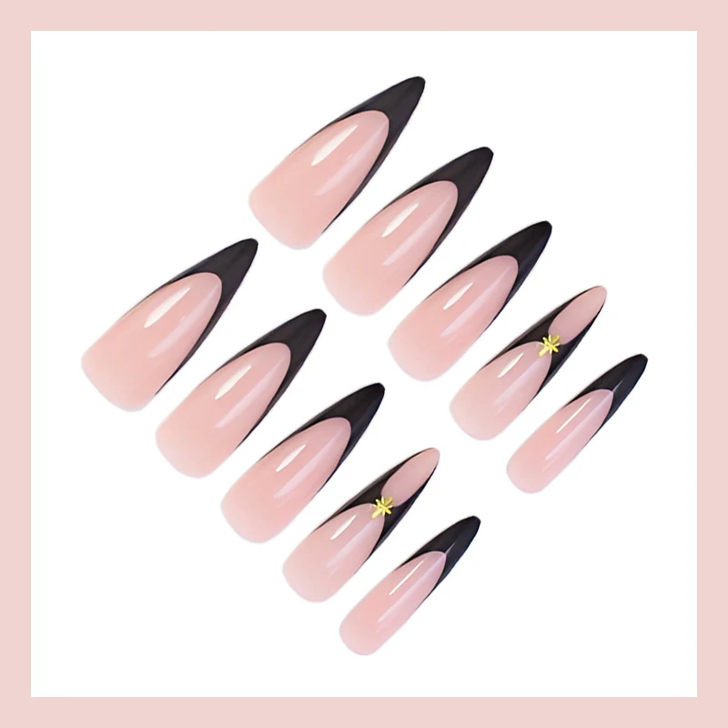 Kunstnagelset mit elegantem Spitzen-Design und Glitzerdetails Brehn