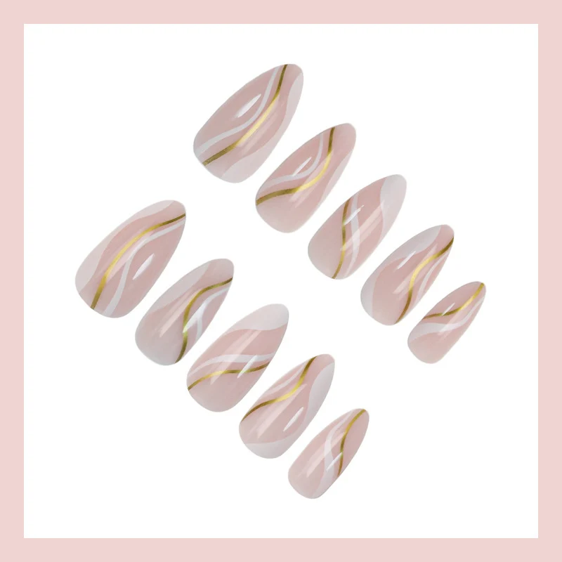 Kunstnagelset mit elegantem Schwung-Design Brehn