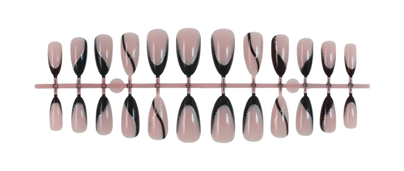 Kunstnagelset mit elegantem Schwarzweiß-Design und Glitzerakzenten Brehn