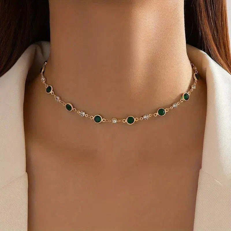 Skanto | Smaragd- und Diamant-Choker-Halskette mit Abständen